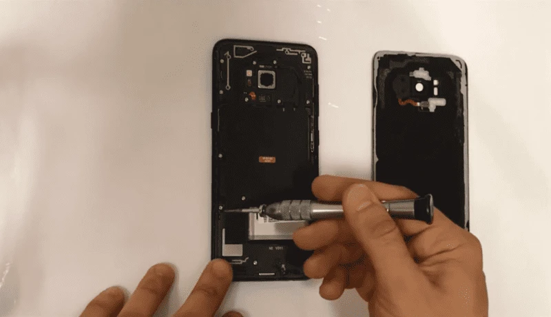 Замена аккумулятора Samsung Galaxy S8: пошаговая инструкция 5