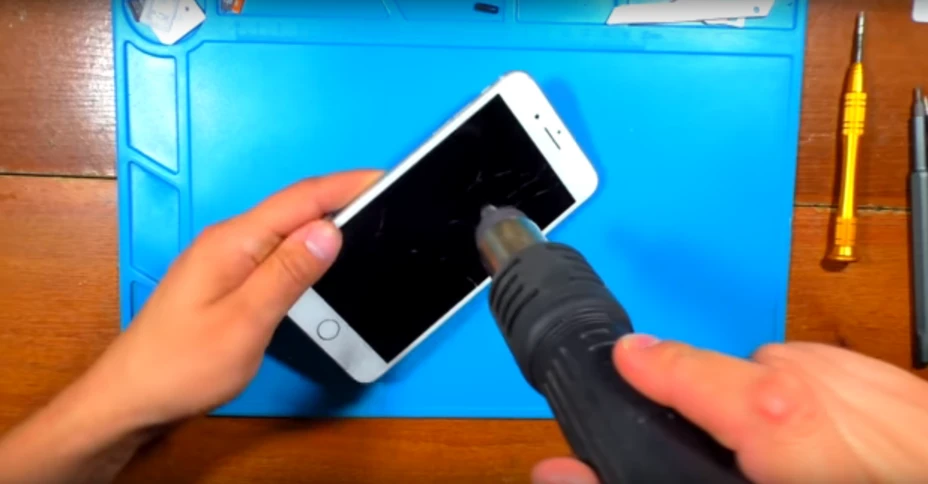 Как заменить дисплей на Айфоне самому? 2