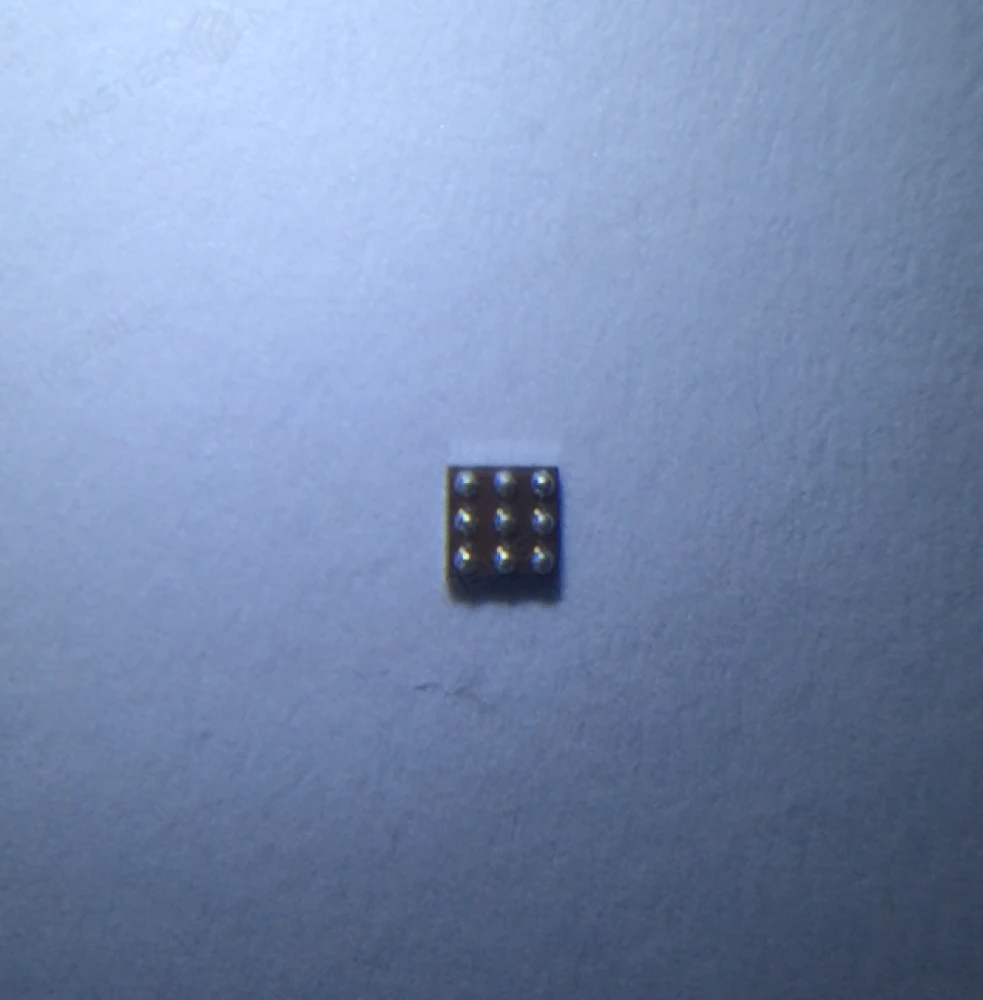 Микросхема контроллер USB (CSD68803W15) для Apple iPhone 4s / iPhone 5 / iPad 2 (A1395/A1396/A1397) 